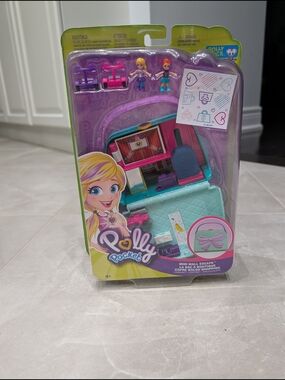 Polly Pocket Mini Mall Escape Playset Dolls Scooters Compact NIB